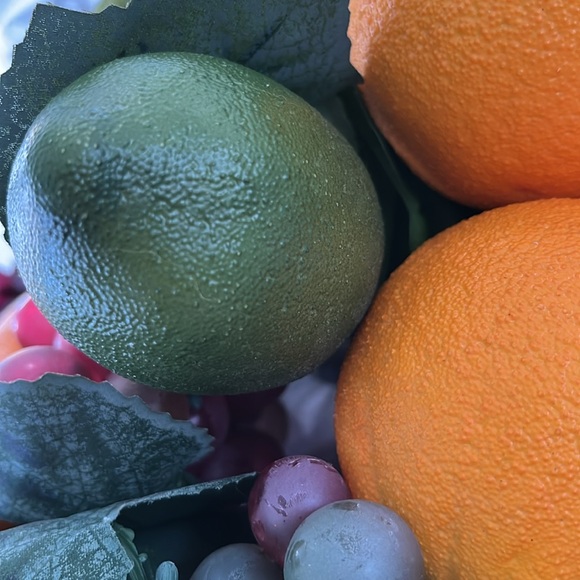 Cornucopia fruits - Picture 5 of 9